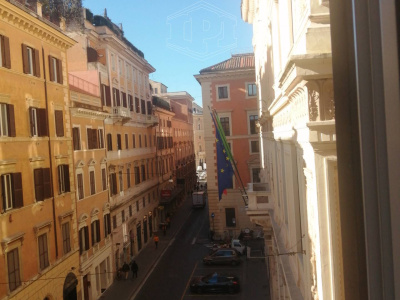 Ufficio in Via della Mercede - Roma (RM)