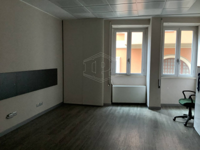 Ufficio in via Vincenzo Bellini - Roma (RM)