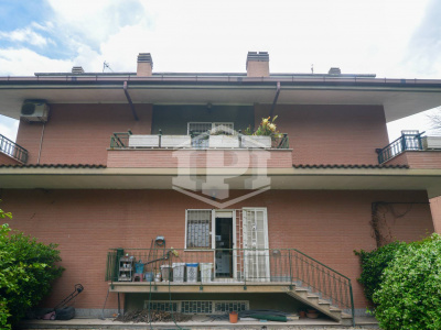 CASALOTTI - Villino in vendita - Via Cortemilia (RM)
