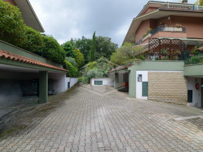 CASALOTTI - Villino in vendita - Via Cortemilia (RM)