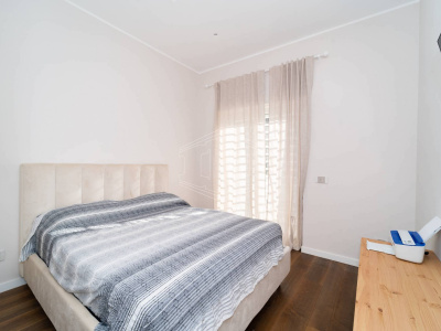 Villa con piscina in Via S. Francesco ai Gerolomini 34-36, Pozzuoli (NA)
