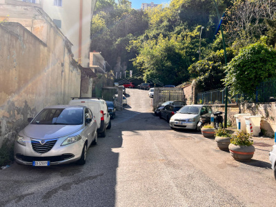 Capannoni e appartamento in Via Coriolano 9, Napoli (NA)
