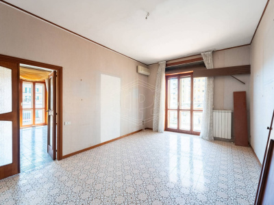 5 Vani in Via Elio Vittorini 10, Napoli (NA)