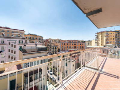 5 Vani in Via Elio Vittorini 10, Napoli (NA)
