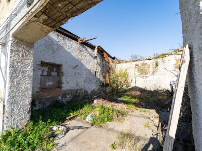 Complesso immobiliare in Via Leopoldo Tarantini 10/30, Napoli (NA)