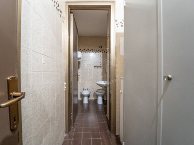 Ufficio in Via Ferrante Imparato 29, Napoli (Na)