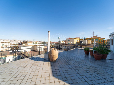 Quadrilocale con Terrazzo in Via Francesco Cilea 137, Napoli (NA)