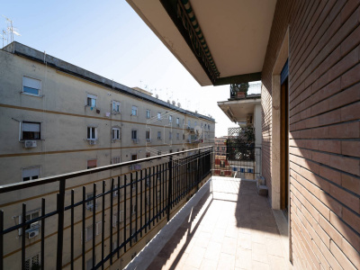 Quadrilocale con Terrazzo in Via Francesco Cilea 137, Napoli (NA)