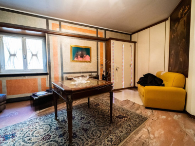Villa indipendente in Via Bernardo Cavallino 51, Napoli (NA)