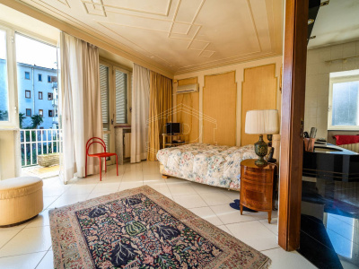 Villa indipendente in Via Bernardo Cavallino 51, Napoli (NA)