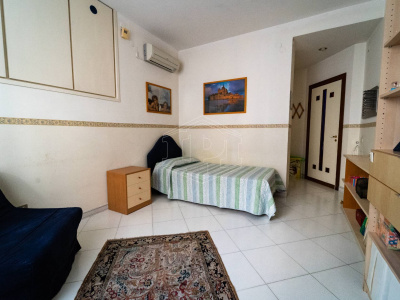 Villa indipendente in Via Bernardo Cavallino 51, Napoli (NA)