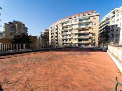 Villa indipendente in Via Bernardo Cavallino 51, Napoli (NA)