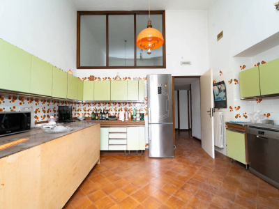 6 locali in Corso Vittorio Emanuele 115, Napoli (NA)