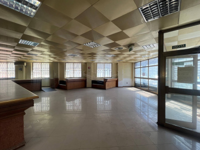 Ampio locale in Via Nuova Poggioreale 33, Napoli (NA)