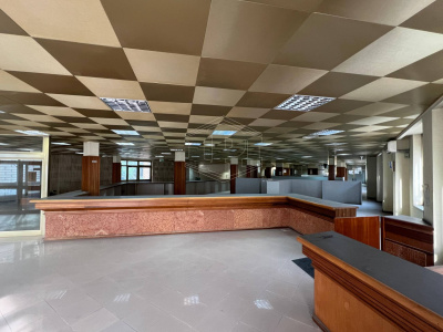 Ampio locale in Via Nuova Poggioreale 33, Napoli (NA)