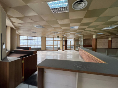 Ampio locale in Via Nuova Poggioreale 33, Napoli (NA)