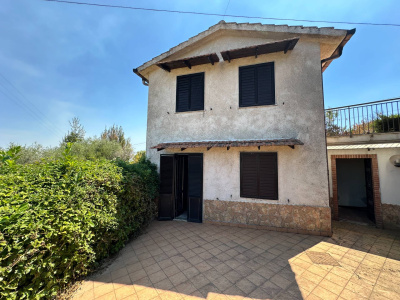 Villa con piscina e giardino in Via Macchianella 19, Castelvetere (AV)
