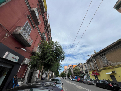 Locale Commerciale in Corso Secondigliano 461, Napoli (NA)