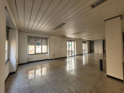 Ampio ufficio in Via Guantai Nuovi 11, Napoli (NA)