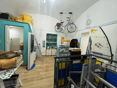 Locale Commerciale in Corso Secondigliano 459, Napoli (NA)