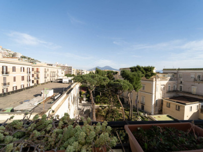 7 vani panoramico in Via A. D'Isernia 31, Napoli (NA)