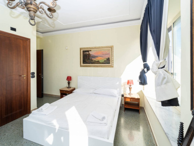 Villa con vista mare in Via San Gennaro Agnano, Pozzuoli (NA)