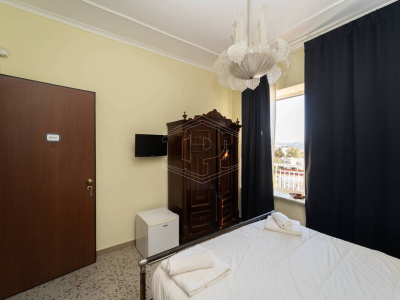 Villa con vista mare in Via San Gennaro Agnano, Pozzuoli (NA)