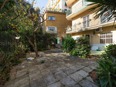 Bilocale con giardino privato in Via G. Bonito 27, Napoli (NA)