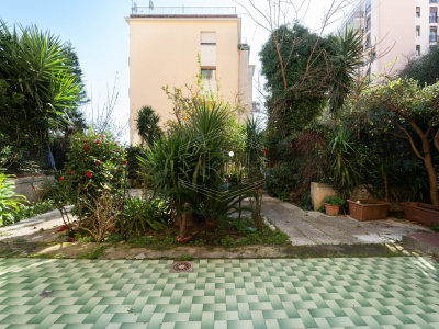 Bilocale con giardino privato in Via G. Bonito 27, Napoli (NA)