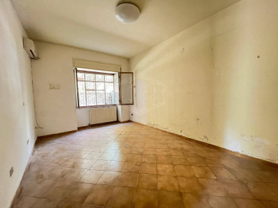 Bilocale con giardino privato in Via G. Bonito 27, Napoli (NA)
