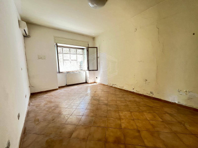 Bilocale con giardino privato in Via G. Bonito 27, Napoli (NA)