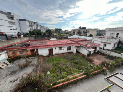 Edificio Commerciale in Ercolano (NA)