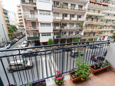 Quadrilocale in Via L. Caldieri 174, Napoli (NA)