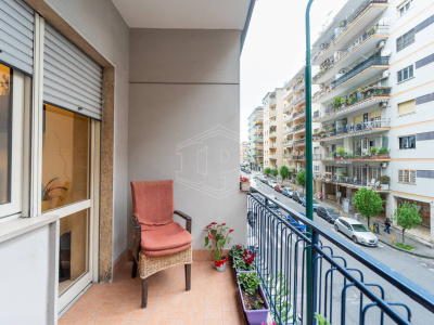 Quadrilocale in Via L. Caldieri 174, Napoli (NA)