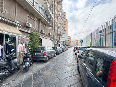 Trilocale in Via Enrico Cosenz 26, Napoli (NA)