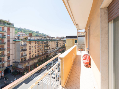 5 Vani in Viale Augusto 9, Napoli (NA)