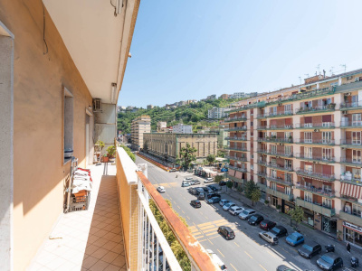 5 Vani in Viale Augusto 9, Napoli (NA)