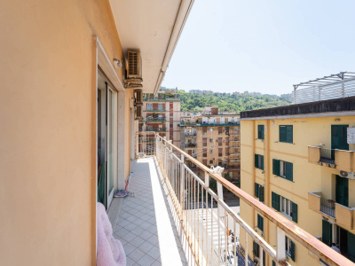 5 Vani in Viale Augusto 9, Napoli (NA)