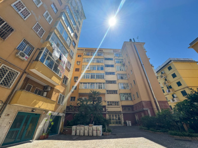 5 Vani in Viale Augusto 9, Napoli (NA)
