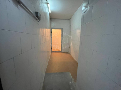 Deposito interno palazzo in Via Antignano 11, Napoli (NA)