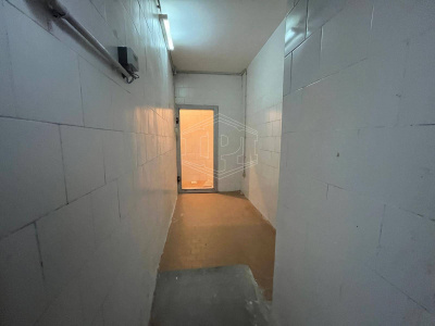 Deposito interno palazzo in Via Antignano 11, Napoli (NA)