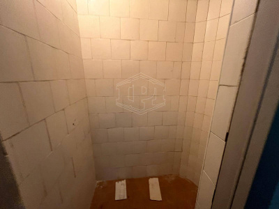 Deposito interno palazzo in Via Antignano 11, Napoli (NA)