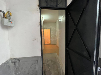 Deposito interno palazzo in Via Antignano 11, Napoli (NA)