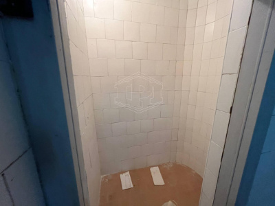 Deposito interno palazzo in Via Antignano 11, Napoli (NA)
