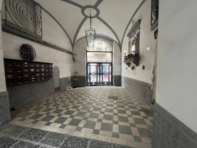 Deposito interno palazzo in Via Antignano 11, Napoli (NA)