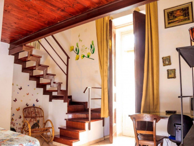 Camere in affitto in Via Nardones 38, Napoli (NA)