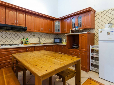 Camere in affitto in Via Nardones 38, Napoli (NA)