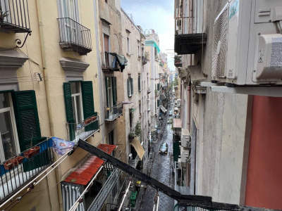 Camere in affitto in Via Nardones 38, Napoli (NA)