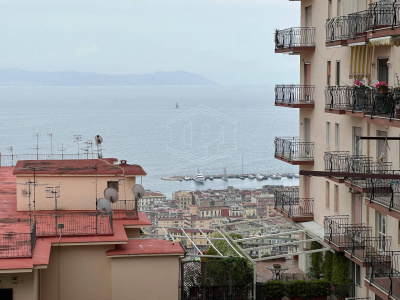 Camere in affitto in Via Ugo Ricci 19, Napoli (NA)