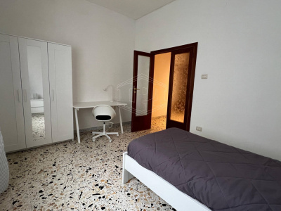 Camere in affitto in Via Ugo Ricci 19, Napoli (NA)